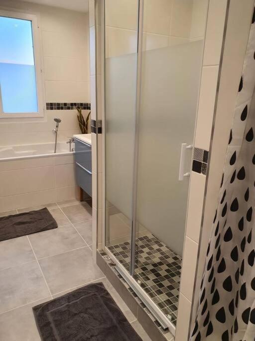 Appartement F3 Eurexpo Groupama Stadium Meyzieu Centre Luaran gambar